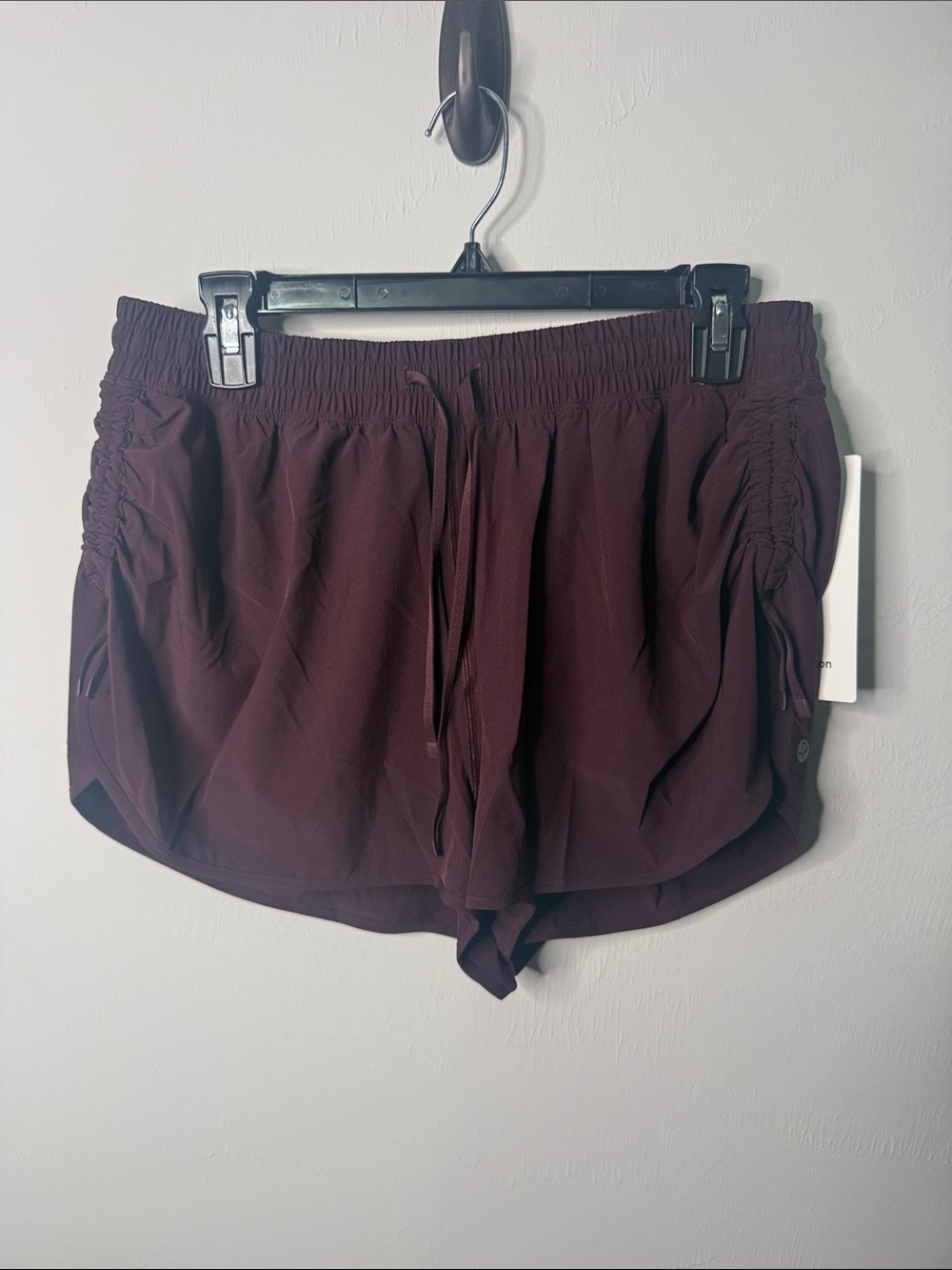 Lululemon Side-Cinch High Rise short 1.5”
